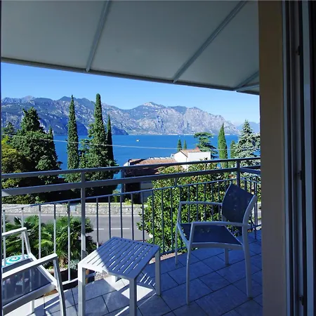 Hotel Casa Serena Malcesine Exterior photo