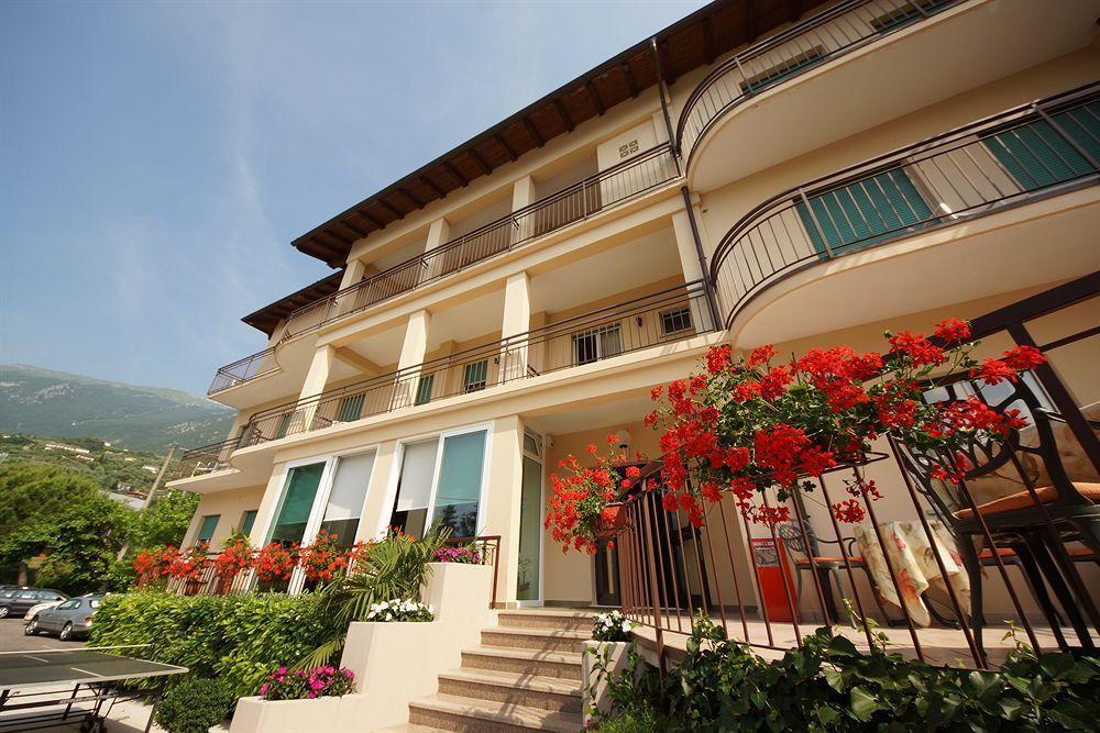Casa Serena Hotel